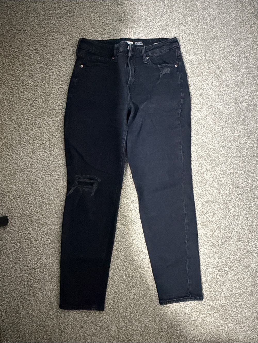 Old Navy Women's Straight Leg Black Jeans with Knee Rip